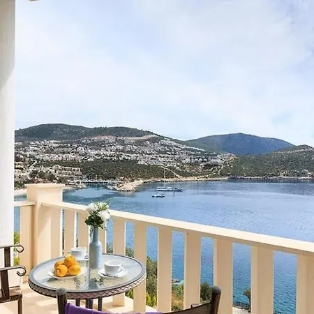 Four Spacious Bed Terraces & Infinity Pool With Sea Views * Kalkan